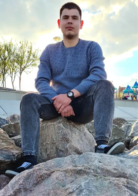 Я Валентин, 27, из Кривого Рога, ищу знакомства без обязательств