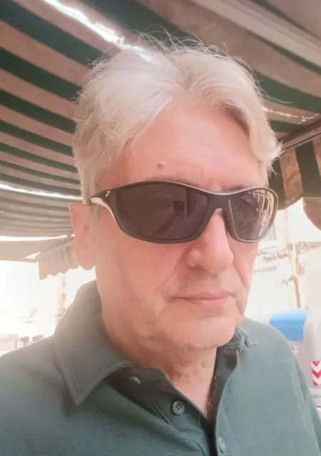 Fabio из Барселоны, мне 56, познакомлюсь на одну ночь