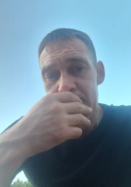 Семен из Новопскова, мне 35, познакомлюсь без обязательств