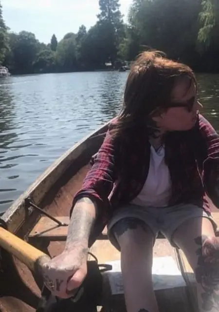 I'm Cat Power, 35, looking to meet in London