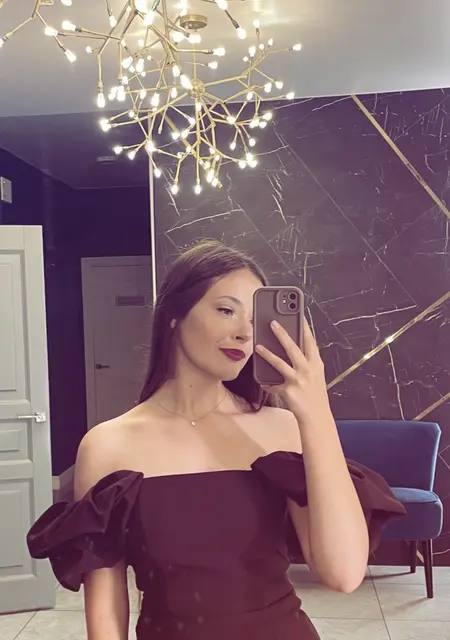 Регина из Цюриха, мне 25, познакомлюсь для общения