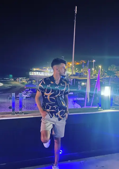 Я Moha, 27, знакомлюсь для совместных путешествий в Барселоне