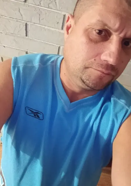 Aleksandr из Бердянска, мне 41, познакомлюсь для общения