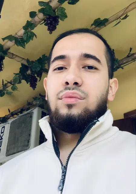 Я Resul, 25, знакомлюсь без обязательств в Тбилиси