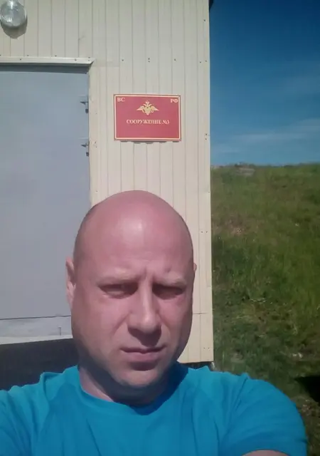 Я Андрей, 44, из Харькова, ищу знакомство для совместных путешествий