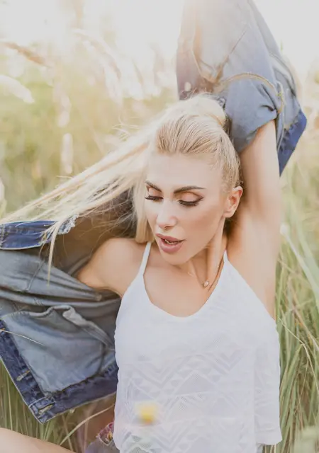 Ішінде бітті және жалады