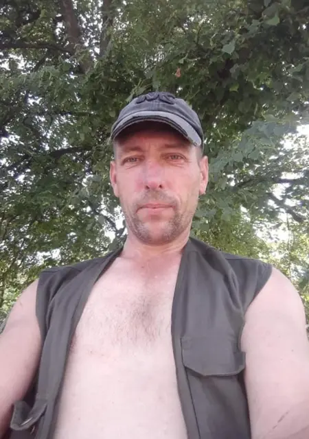 Марин из Черновцов, ищу на сайте знакомства без обязательств