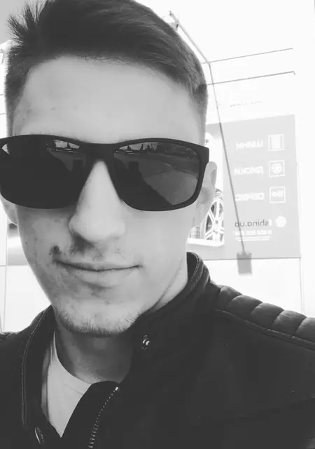 Егор из Днепра, мне 27, познакомлюсь для постоянных отношений