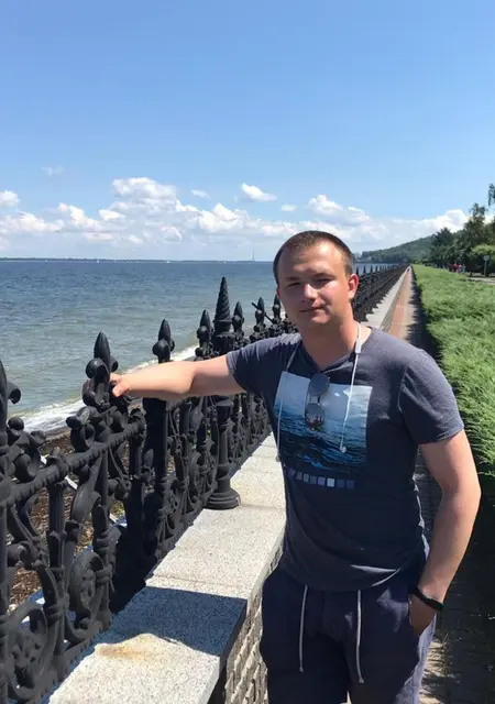 Олексій из Черновцов, мне 29, познакомлюсь для общения