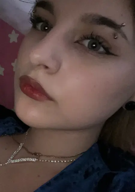 Я Дарья, 25, из Одессы, ищу знакомства без обязательств