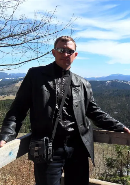 Влад из Павлограда, мне 43, познакомлюсь без обязательств