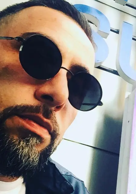 Arsen из Таррагоны, ищу на сайте общение