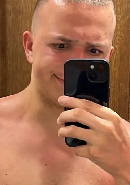 Maks из Киева, мне 18, познакомлюсь для вирта