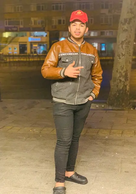 Karem из Франкфурта-на-майне, ищу на сайте знакомства на одну ночь