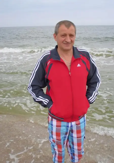 Я Oleg, 40, знакомлюсь для общения в Полтаве