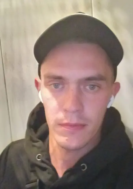 Я Дима, 28, знакомлюсь для общения в Новопскове