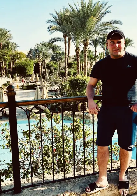 Alex из Павлограда, ищу на сайте знакомства без обязательств