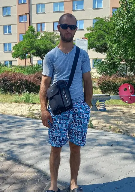 Я Генадий, 37, из Явожного, ищу знакомства без обязательств