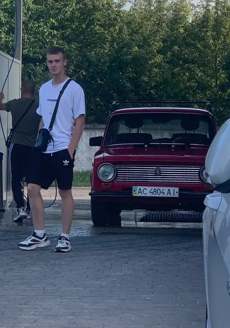 Я Антон, 19, знакомлюсь без обязательств в Луцке
