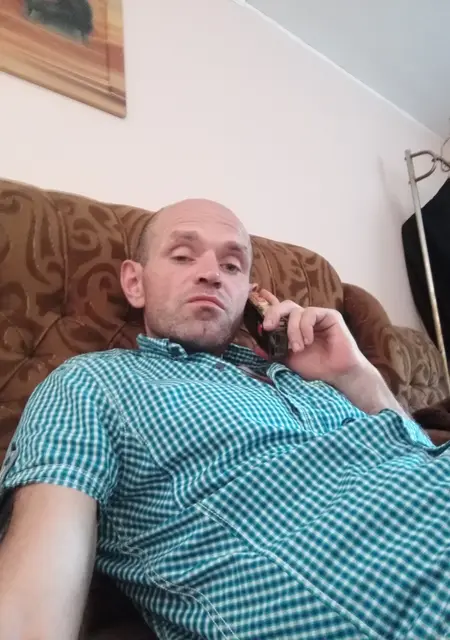 Салим из Киева, ищу на сайте знакомства без обязательств