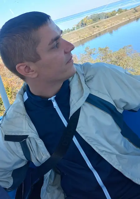 Максим з Черкас, шукаю на сайті знайомства на одну ніч