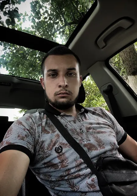 Я Dima, 23 років з Novohrad-Volynskyi, шукаю знайомство для постійних стосунків