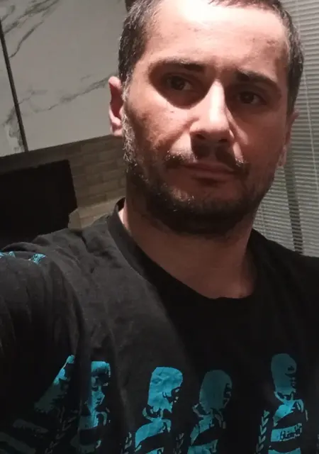 Я Роман, 38, знакомлюсь для постоянных отношений в Мелитополе