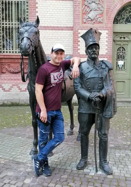 Я Dima, 31, из Львова, ищу знакомство для приятного времяпровождения