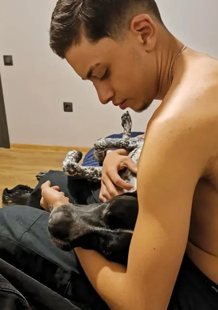 Soy Nico, 80 años, conociéndome para conversación virtual en Tortosa