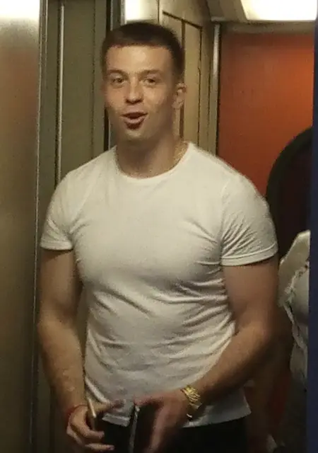 Я Alex, 47, из Харькова, ищу знакомство для приятного времяпровождения