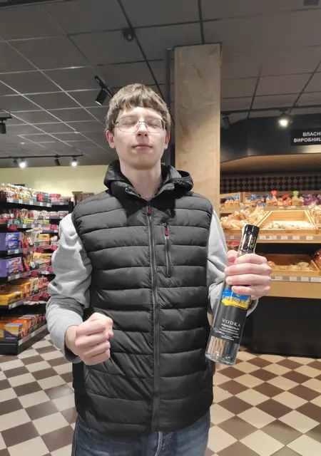 Gang из Черкасс, мне 19, познакомлюсь на одну ночь