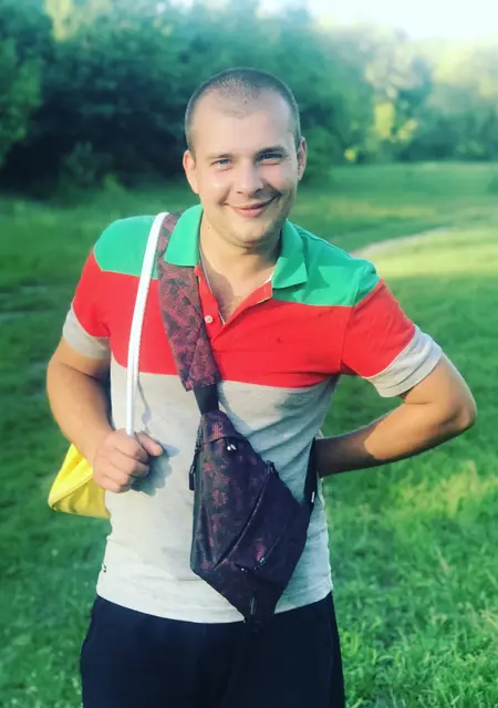 Я Володимир, 32 років з Золочів, шукаю знайомства на одну ніч