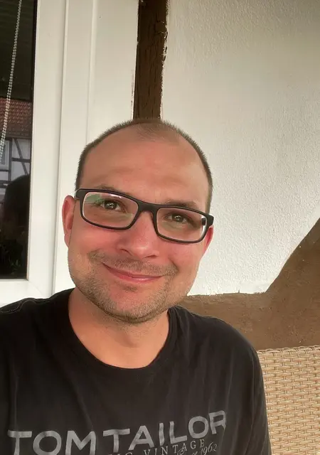 Я Chris, 38, знакомлюсь для постоянных отношений в Марбург