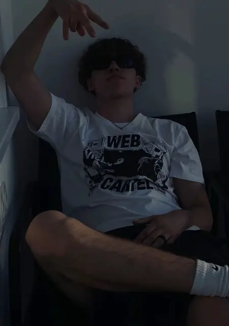 Паша из Тернополя, ищу на сайте знакомства на одну ночь