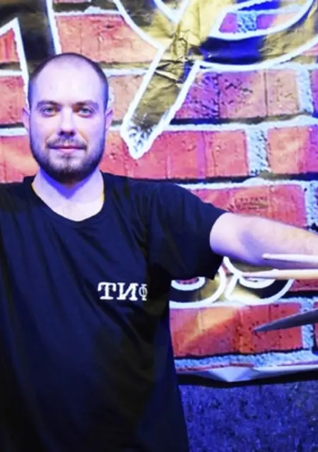 Я Alex, 25, знакомлюсь для дружбы в Новопскове