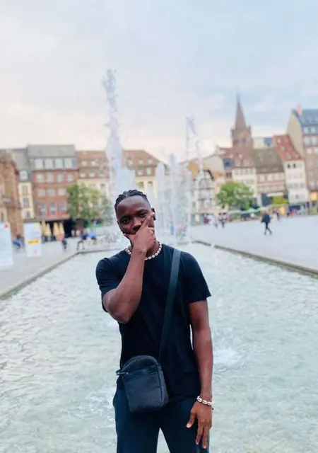 Я Karim, 19, знакомлюсь без обязательств в Париже