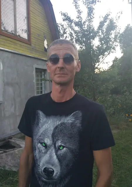 Я Виктор, 50, знакомлюсь для постоянных отношений в Чернигове