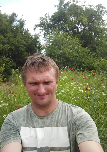 Дмитро из Чернигова, мне 36, познакомлюсь без обязательств