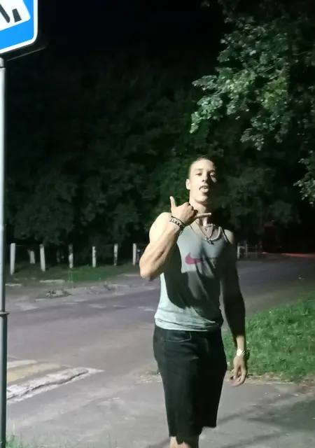 Руслан из Гомеля, мне 20, познакомлюсь на одну ночь