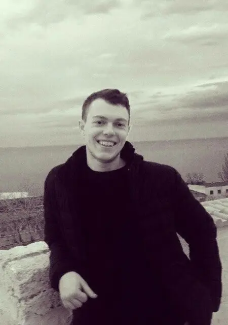 Я Назар, 29, из Хмельницкого, ищу знакомство для приятного времяпровождения