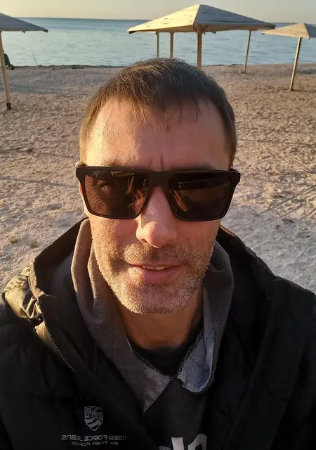 Valentin из Мариуполя, ищу на сайте знакомства без обязательств