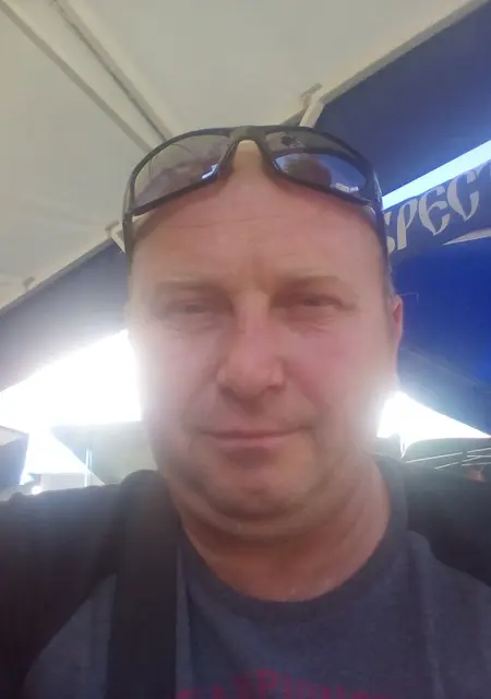 Сергей из Барановичей, ищу на сайте знакомства на одну ночь