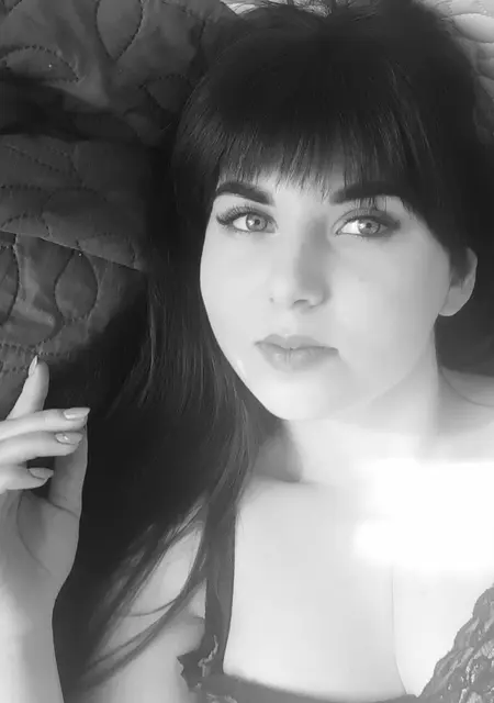 Я Катя, 27, из Киева, ищу знакомство для совместных путешествий