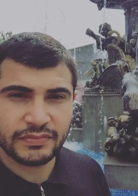 Я Manuk, 30, знакомлюсь для вирта в Донецке