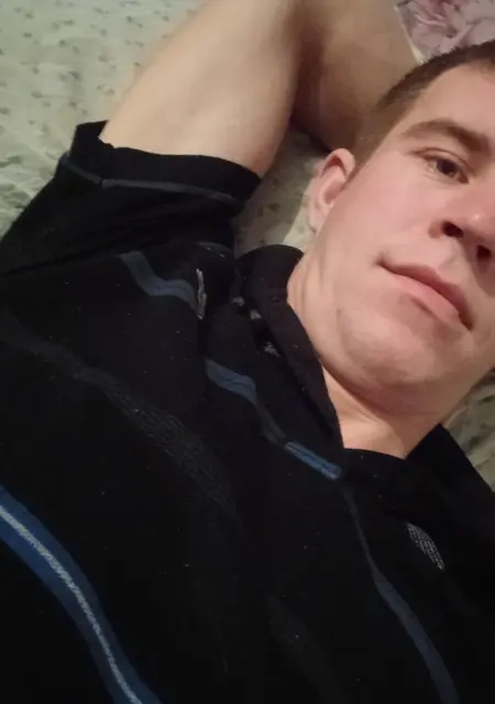 Я Алексей, 28, из Могилёва, ищу знакомство для приятного времяпровождения