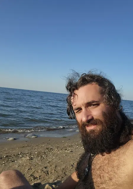 Я Вадим, 37, из Мариуполя, ищу знакомства без обязательств