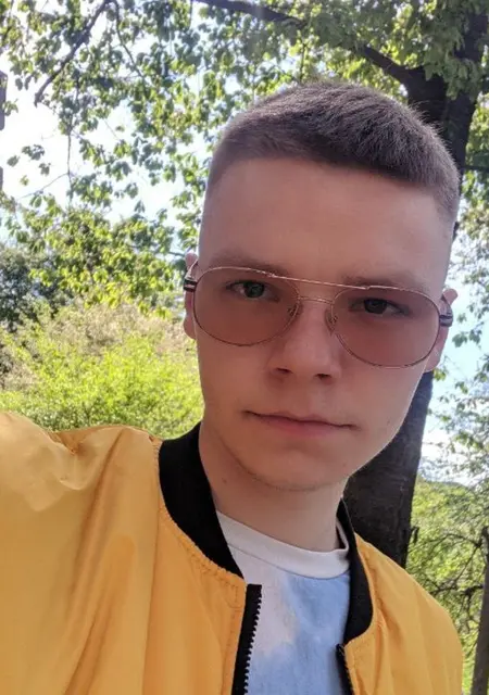 Я Антон, 24, из Черновцов, ищу знакомство для постоянных отношений