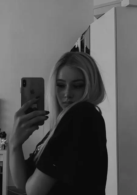 Helena из Киева, мне 23, познакомлюсь для вирта