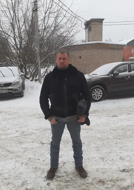 Рома из Новопскова, мне 25, познакомлюсь на одну ночь