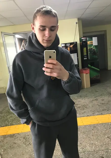 Я Саша, 20, знакомлюсь для дружбы в Харькове
